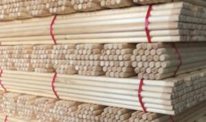 Fırça sapı 120 cm Çam Ağacından üretilmiştir
